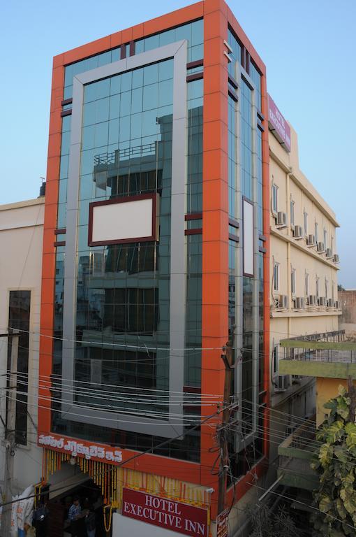 Hotel Executive Inn Vijayawāda Zewnętrze zdjęcie